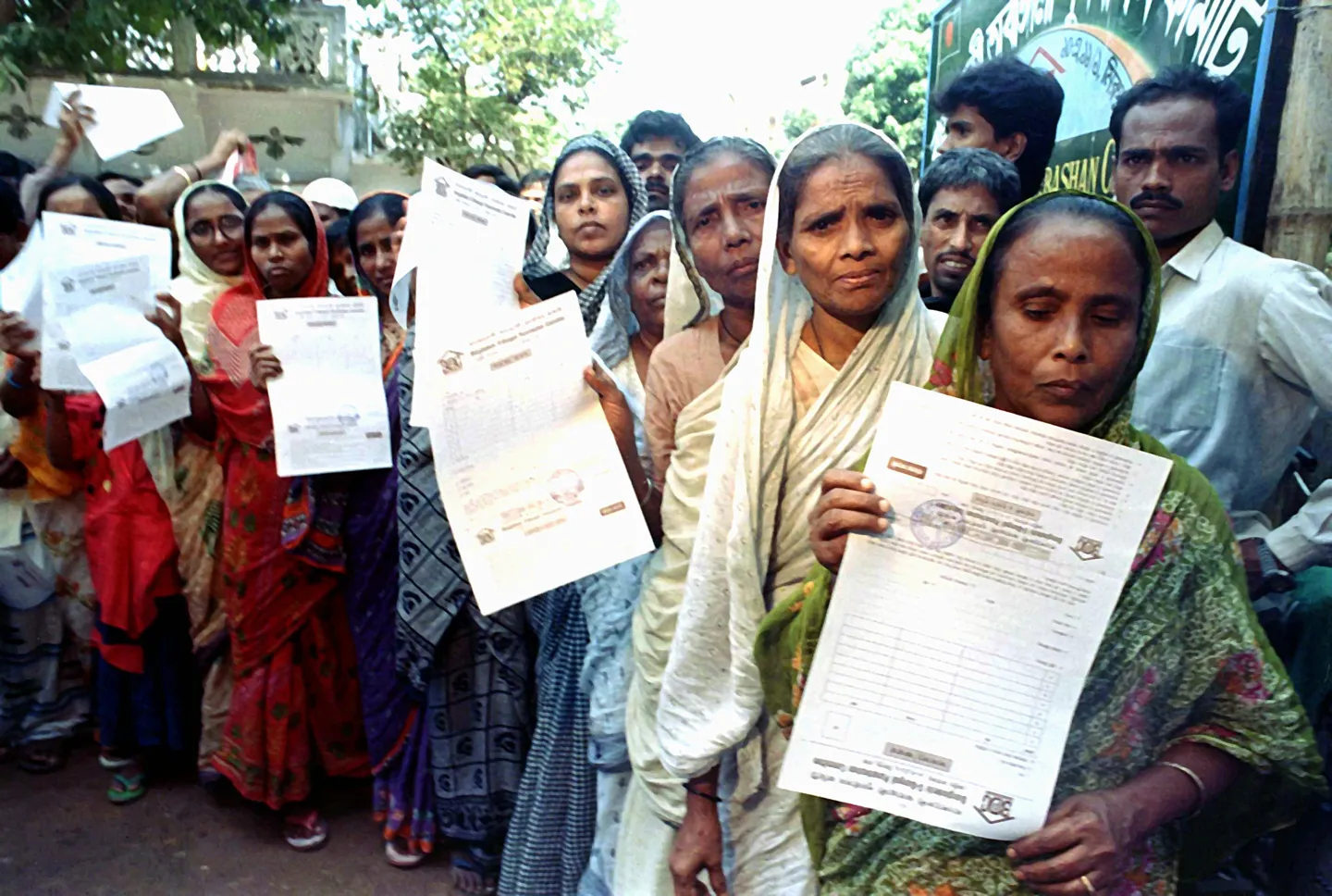 Why is Bangladesh seeking $4.5 billion in reparations from Pakistan?